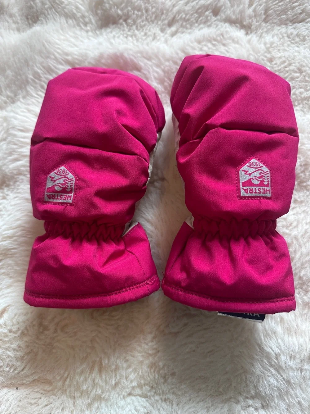 Hestra Kids Mittens in Fuchsia Pink